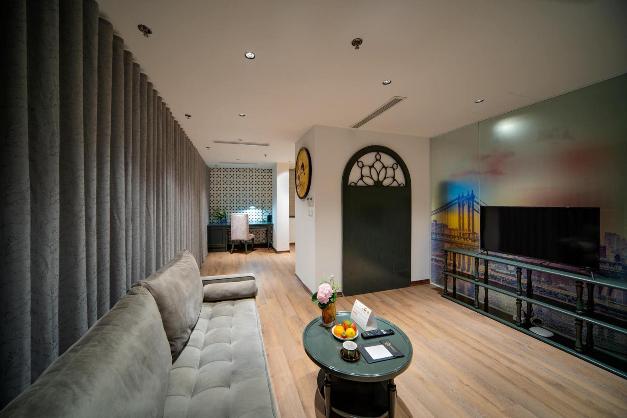 Eli Rina Hotel Ханой Екстериор снимка